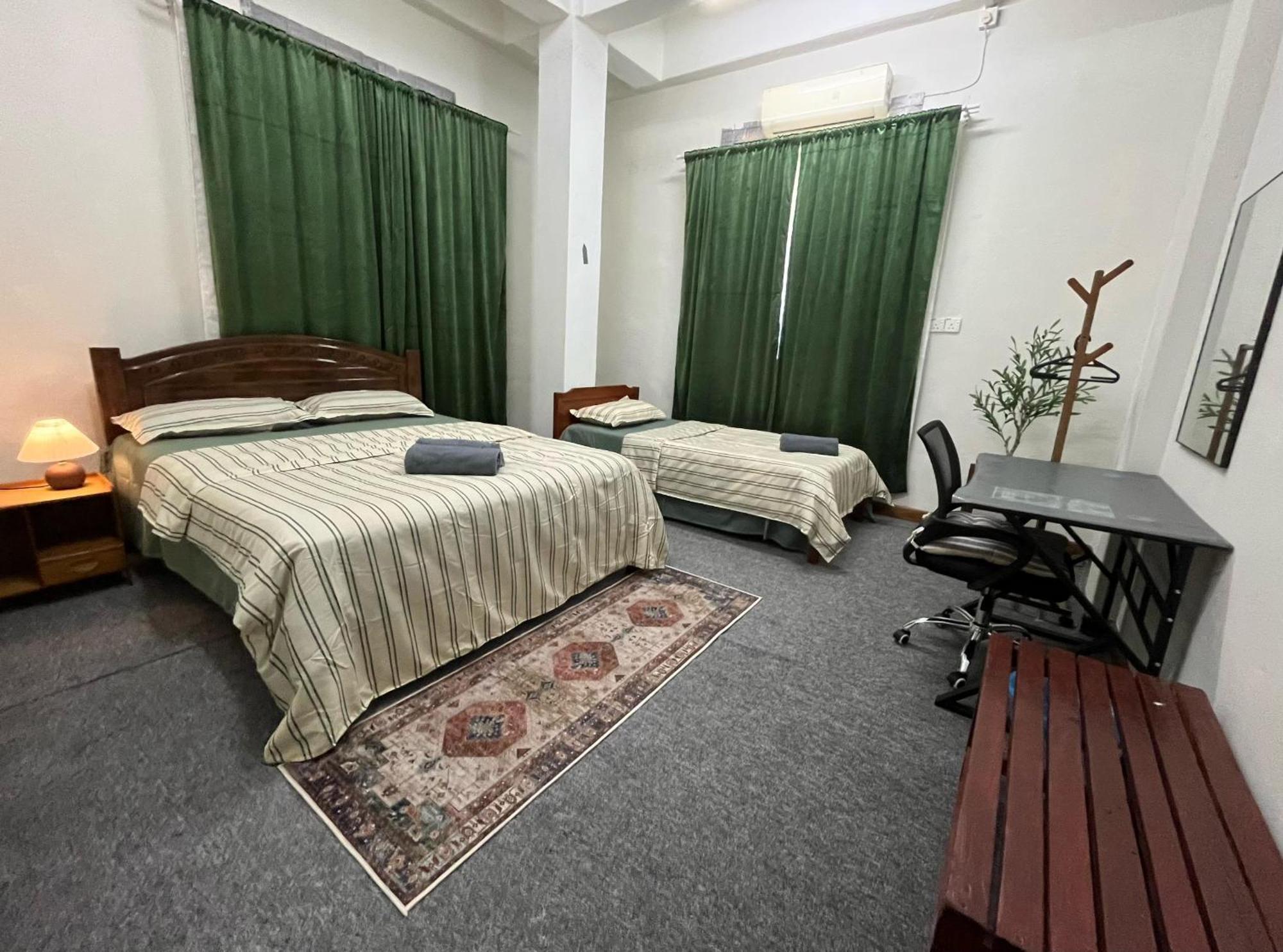 La Wood Homestay كامبونغ كوالا بيسوت المظهر الخارجي الصورة